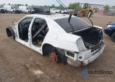 2013 Chrysler 300 Touring z USA, uszkodzony, nr VIN 2C3CCAAG7DH548377